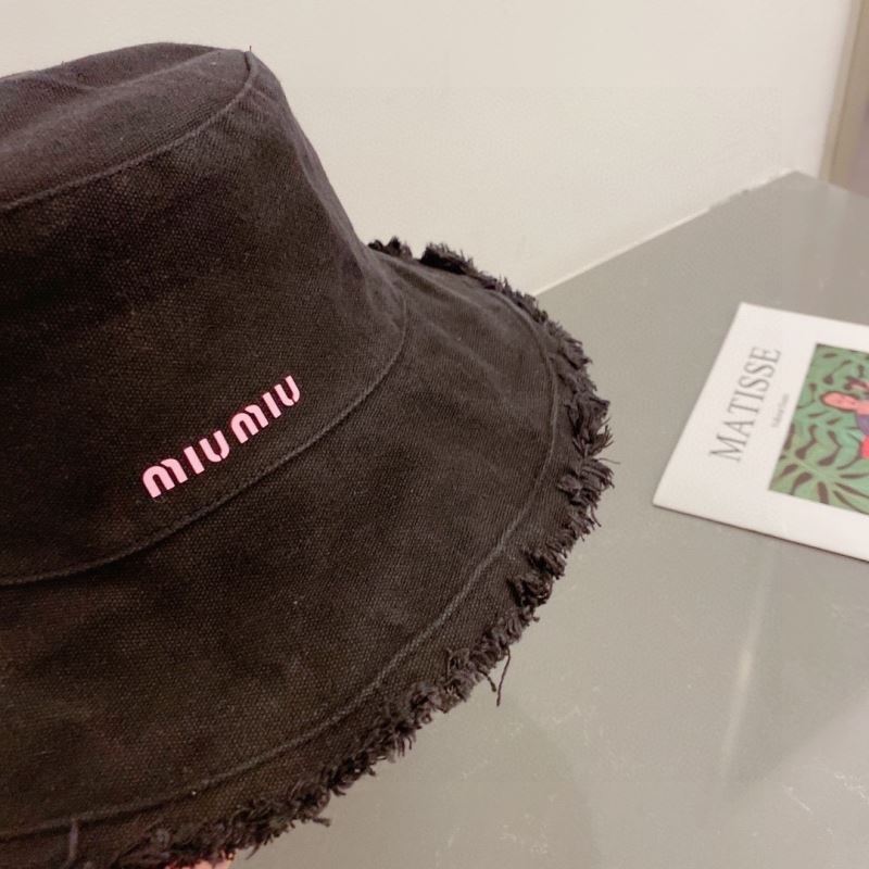 MIUMIU